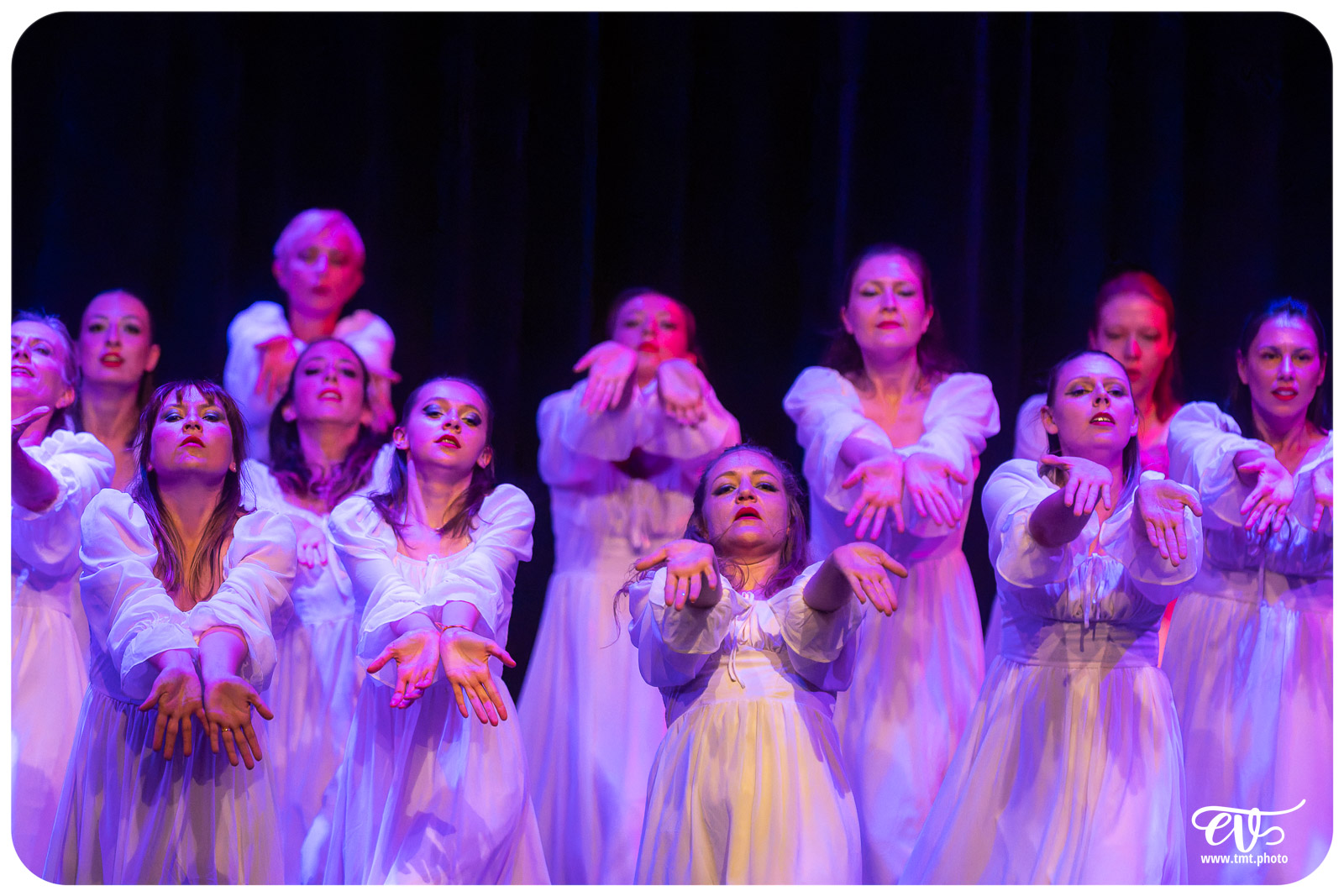 ECOLE DE DANSE CÉCILE ADAMOW